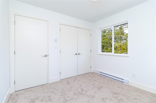 #1-1559 Ash Rd, Saanich, BC 