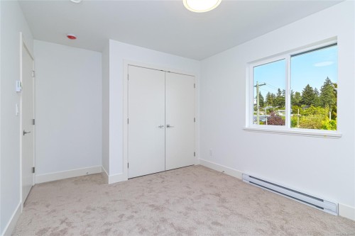 #1-1559 Ash Rd, Saanich, BC 