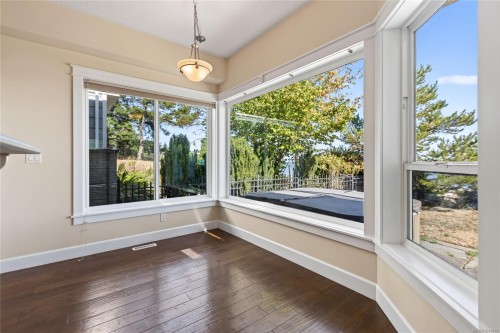 1776 Astra Rd, Comox, BC 