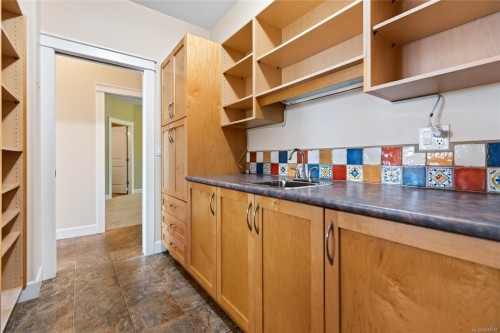 1776 Astra Rd, Comox, BC 