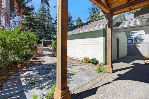 1776 Astra Rd, Comox, BC 