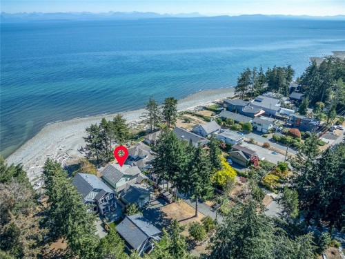 1776 Astra Rd, Comox, BC 