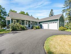 209 Ross TERR  Lower Saint Marys, NB E3A 8E5