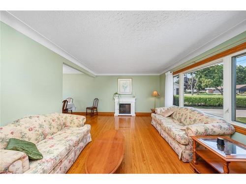 875 Champlain Road, Sarnia, ON 