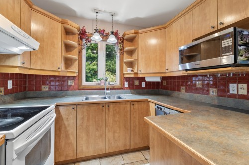 Cuisine - 60 Ch. De St-Moritz, Saint-Sauveur, QC - Indoor Photo Showing Kitchen With Double Sink
