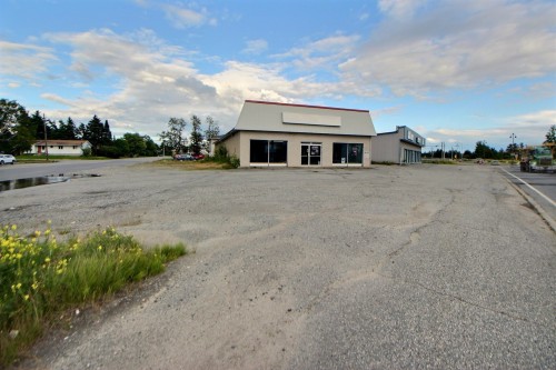 Front of Structure - 532 Rue Principale S., Amos, QC - Outdoor