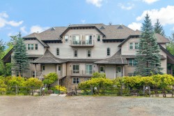 3-305 Rue du Mont-Plaisant  Mont-Tremblant, QC J8E 1L2