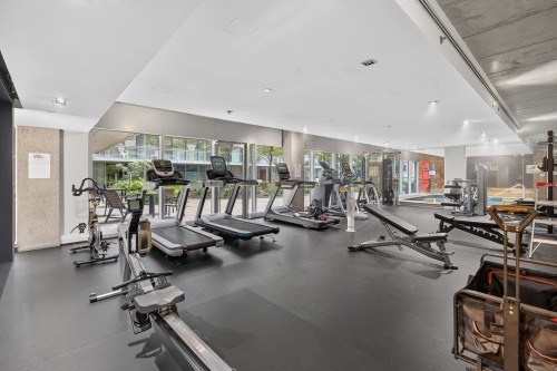 Salle d'exercice - 402-350 Boul. De Maisonneuve O., Montréal (Ville-Marie), QC - Indoor Photo Showing Gym Room