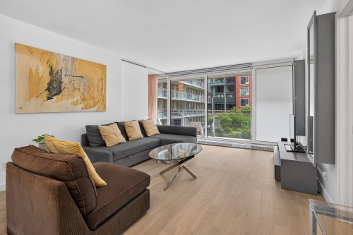 Salon - 402-350 Boul. De Maisonneuve O., Montréal (Ville-Marie), QC - Indoor Photo Showing Living Room