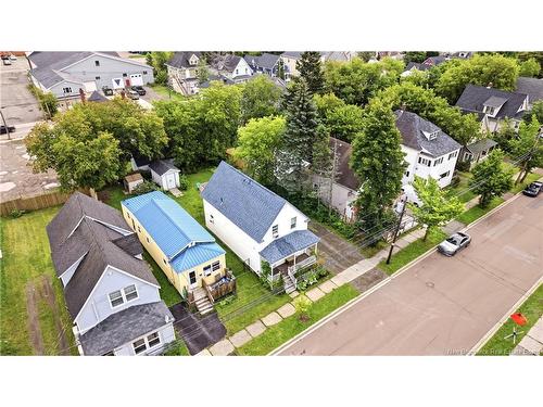 A & B-127 Cornhill St, Moncton, NB 
