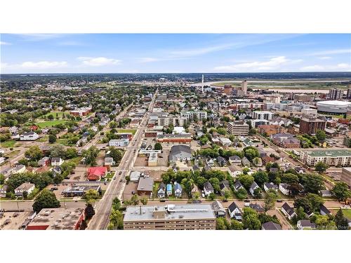 A & B-127 Cornhill St, Moncton, NB 
