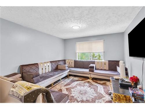 241 Saunders St, Fredericton, NB - Indoor Photo Showing Living Room