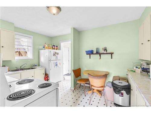 241 Saunders St, Fredericton, NB - Indoor Photo Showing Kitchen