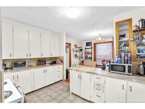 241 Saunders St, Fredericton, NB - Indoor Photo Showing Kitchen