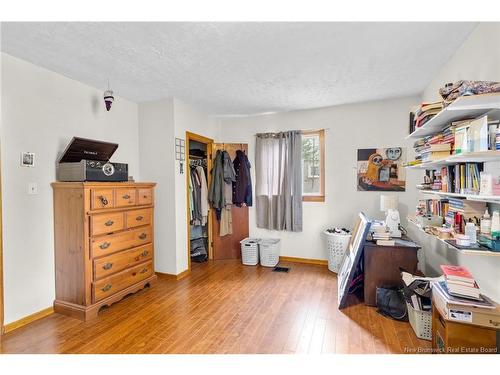 241 Saunders St, Fredericton, NB - Indoor