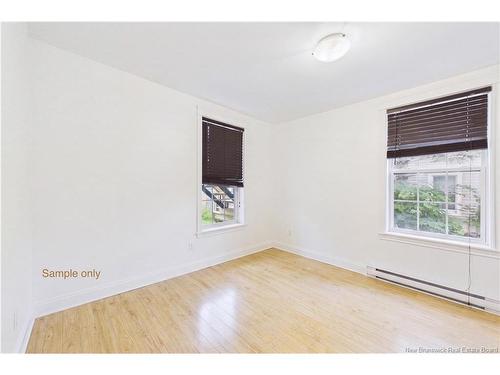 A & B-127 Cornhill St, Moncton, NB - Indoor Photo Showing Other Room