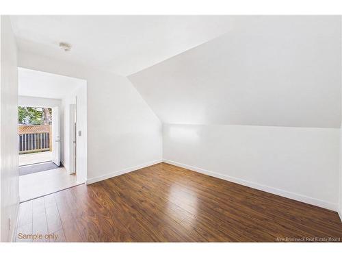 A & B-127 Cornhill St, Moncton, NB - Indoor Photo Showing Other Room