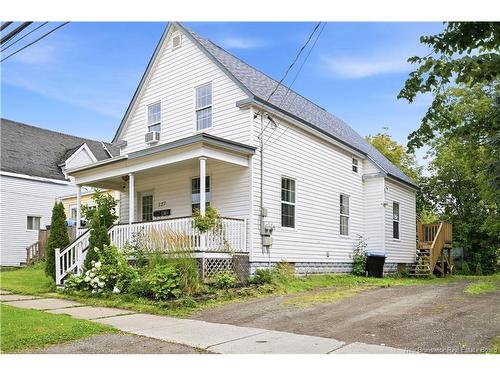 A & B-127 Cornhill St, Moncton, NB - Outdoor With Deck Patio Veranda