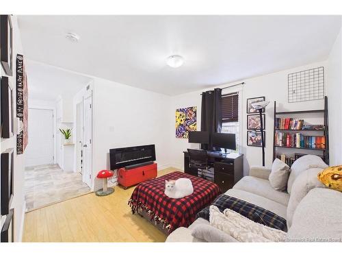 A & B-127 Cornhill St, Moncton, NB - Indoor