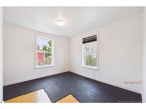 A & B-127 Cornhill St, Moncton, NB - Indoor Photo Showing Other Room