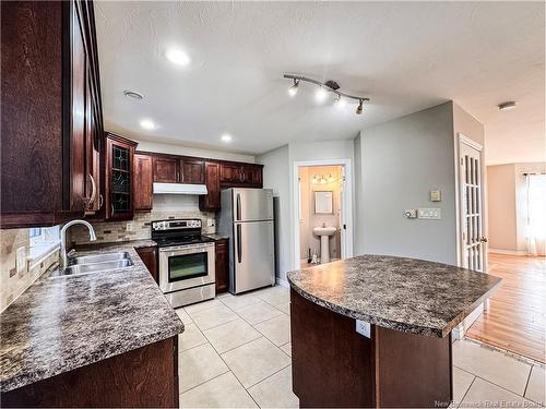 39 Christopher Cres, Moncton, NB 