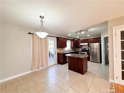 39 Christopher Cres, Moncton, NB 