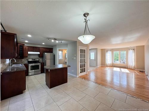 39 Christopher Cres, Moncton, NB 