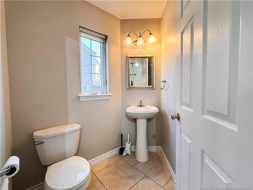 39 Christopher Cres, Moncton, NB 