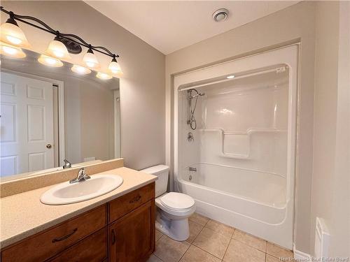 39 Christopher Cres, Moncton, NB 
