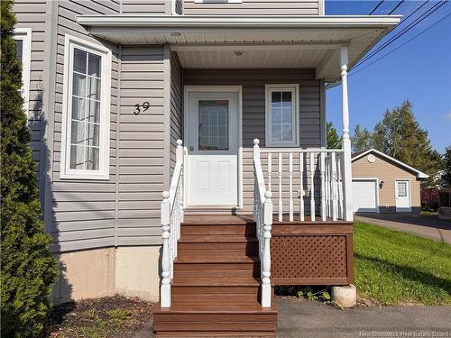 39 Christopher Cres, Moncton, NB 