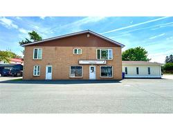 140 10e ST  Shippagan, NB E8S 1B9