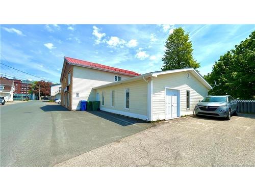 140 10E St, Shippagan, NB 
