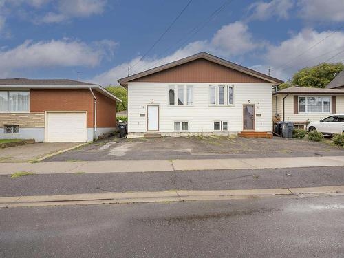 80 Peter Street, Thunder Bay, ON - Outdoor