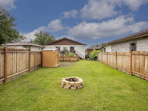80 Peter Street, Thunder Bay, ON - Outdoor With Backyard