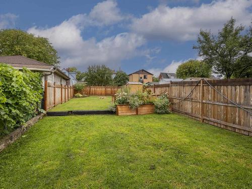 80 Peter Street, Thunder Bay, ON - Outdoor With Backyard