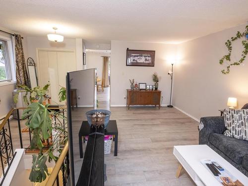 80 Peter Street, Thunder Bay, ON - Indoor