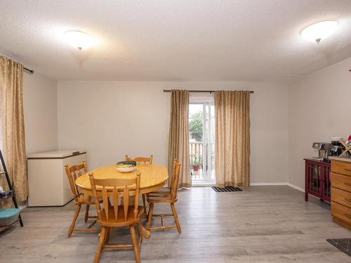 80 Peter Street, Thunder Bay, ON - Indoor Photo Showing Dining Room