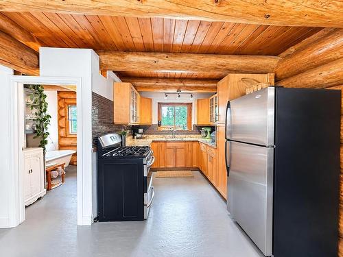 194 Old Silver Mountain Road, Thunder Bay, ON - Indoor Photo Showing Kitchen
