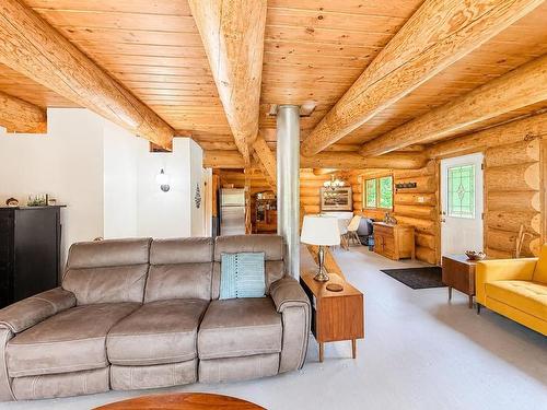 194 Old Silver Mountain Road, Thunder Bay, ON - Indoor Photo Showing Other Room
