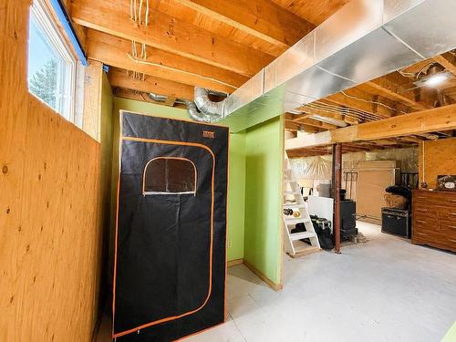 194 Old Silver Mountain Road, Thunder Bay, ON - Indoor Photo Showing Basement