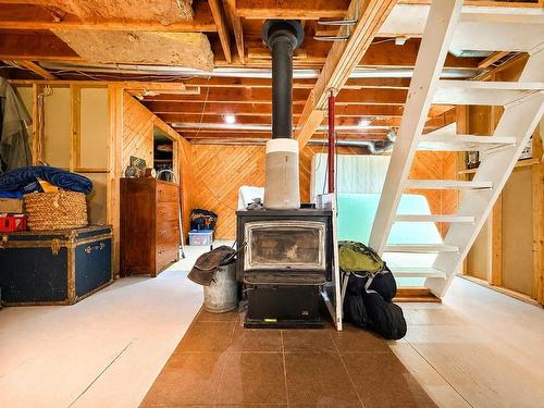 194 Old Silver Mountain Road, Thunder Bay, ON - Indoor With Fireplace