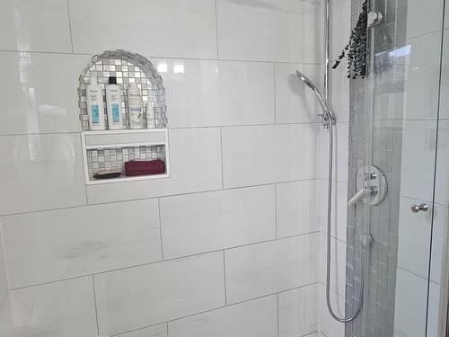 606 Kingsway, Thunder Bay, ON - Indoor Photo Showing Bathroom