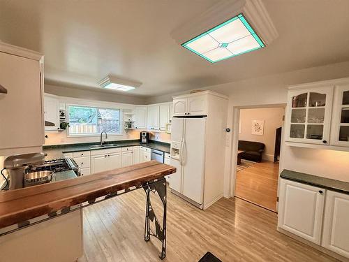 324 Third St S, Kenora, ON 