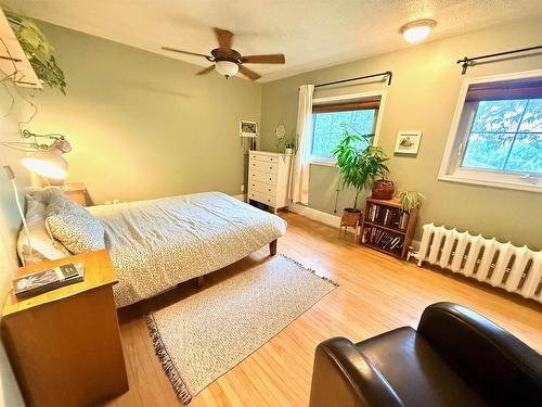 324 Third St S, Kenora, ON 