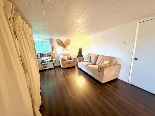 324 Third St S, Kenora, ON 