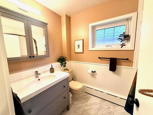 324 Third St S, Kenora, ON 