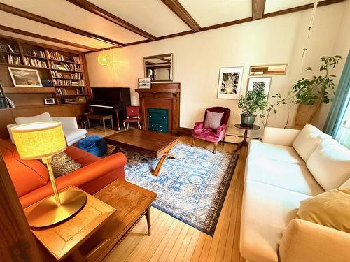 324 Third St S, Kenora, ON 