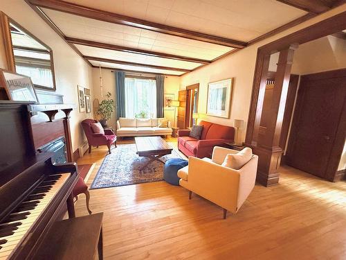 324 Third St S, Kenora, ON 