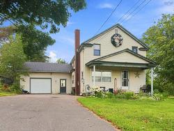 61 Jenks Avenue Parrsboro, NS B0M 1S0