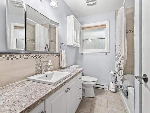 21 Cathy Road, Brookside, NS - Indoor Photo Showing Bathroom